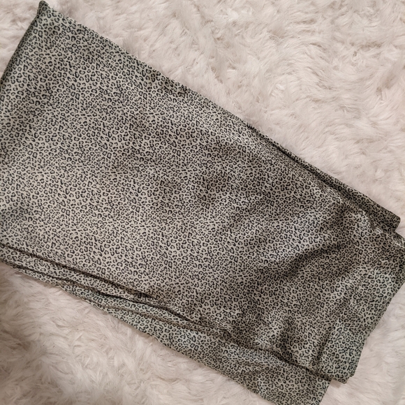Sage The Label Leopard Print Pants - Picture 2 of 4